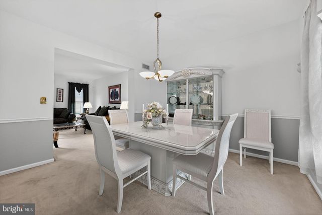 4 REDBUD DR, Sicklerville, NJ 08081