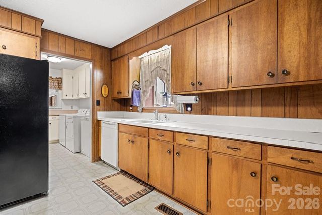 160 Crowders Creek Church Road, Gastonia, NC 28052