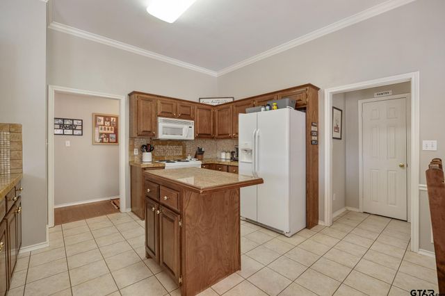 1820 Topaz Cove, Whitehouse, TX 75791