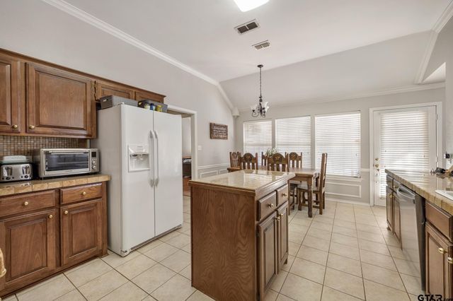 1820 Topaz Cove, Whitehouse, TX 75791