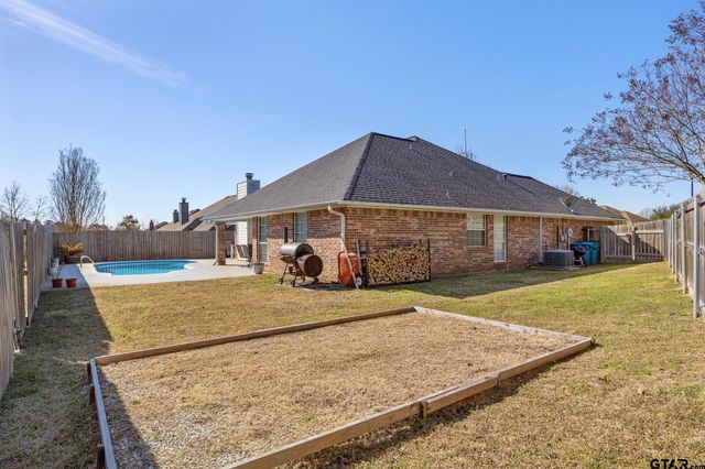 1820 Topaz Cove, Whitehouse, TX 75791