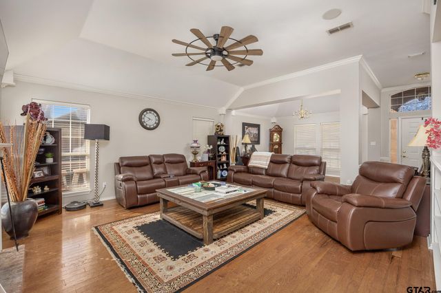 1820 Topaz Cove, Whitehouse, TX 75791