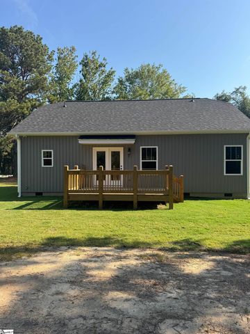 7406 S Pine Street, Pacolet, SC 29372