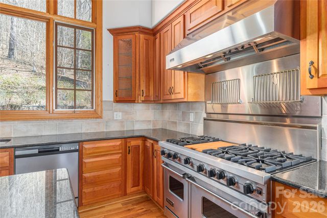 98 Flat Creek Road, Fairview, NC 28730