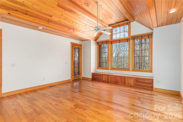 98 Flat Creek Road, Fairview, NC 28730