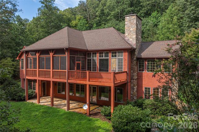 98 Flat Creek Road, Fairview, NC 28730