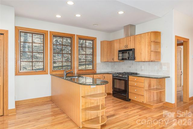98 Flat Creek Road, Fairview, NC 28730