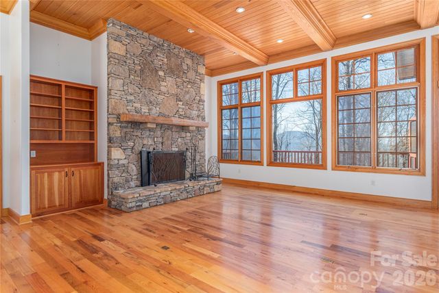 98 Flat Creek Road, Fairview, NC 28730