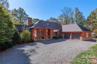 98 Flat Creek Road, Fairview, NC 28730
