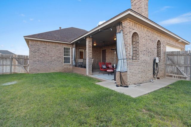 8310 Taos Drive, Amarillo, TX 79118