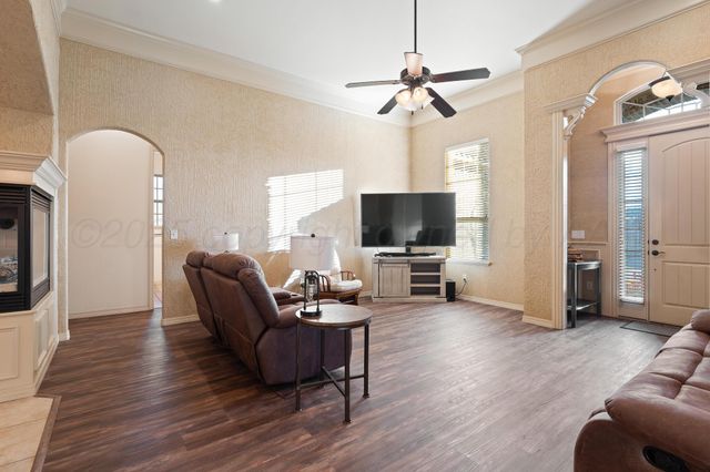 8310 Taos Drive, Amarillo, TX 79118