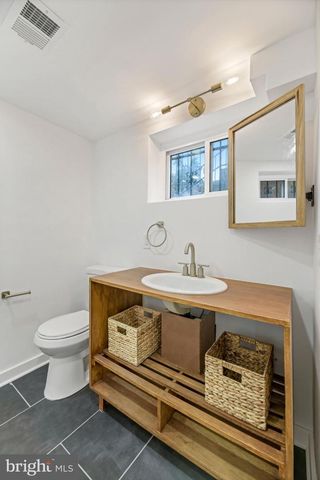 1530 HOWARD RD SE, Washington, DC 20020