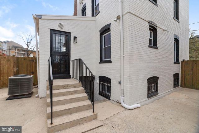 1530 HOWARD RD SE, Washington, DC 20020