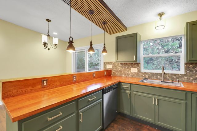 5503 Nike Drive, Hilliard, OH 43026