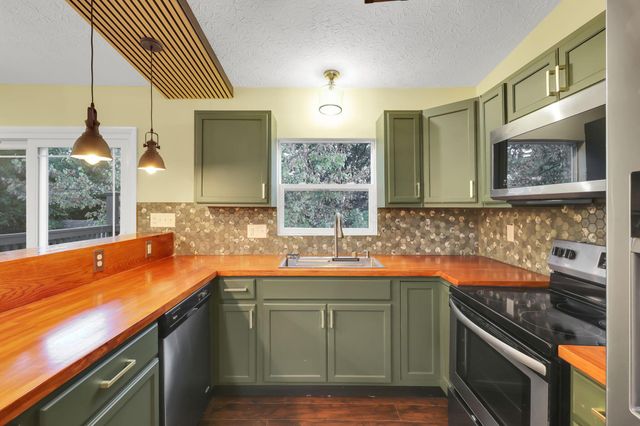 5503 Nike Drive, Hilliard, OH 43026