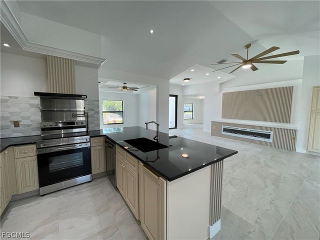 3310 3rd ST SW, Lehigh Acres, FL 33976