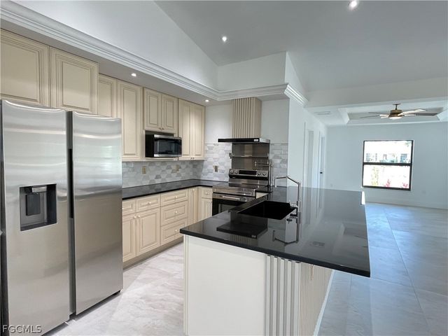 3310 3rd ST SW, Lehigh Acres, FL 33976