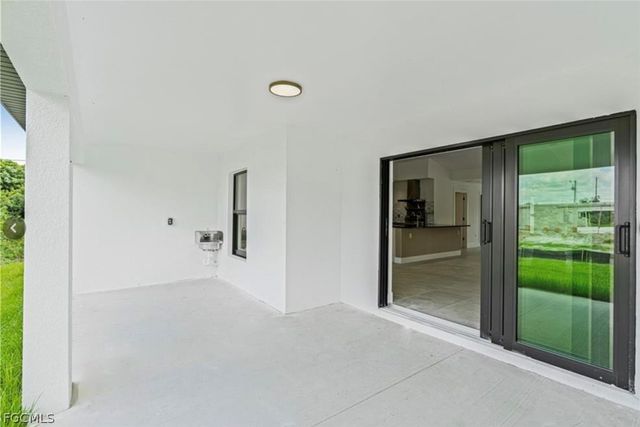 3310 3rd ST SW, Lehigh Acres, FL 33976