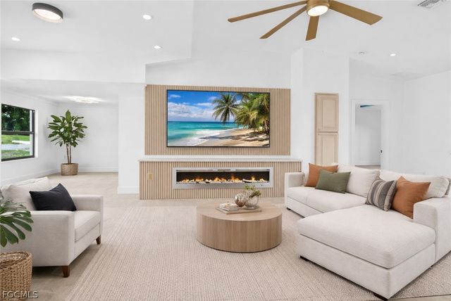 3310 3rd ST SW, Lehigh Acres, FL 33976