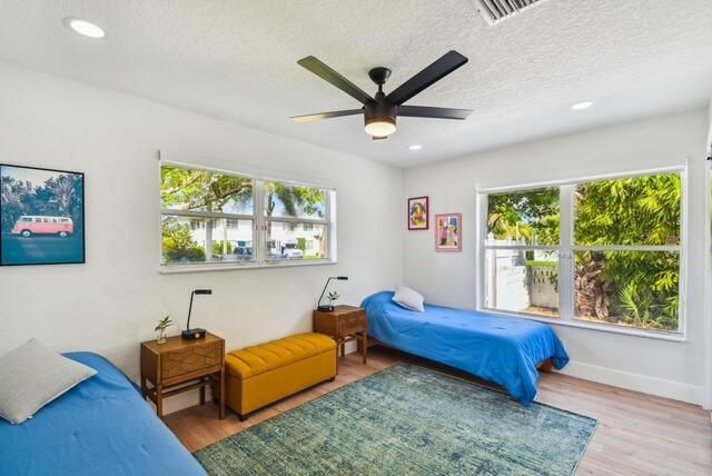 702 NE 10th Avenue, Boynton Beach, FL 33435