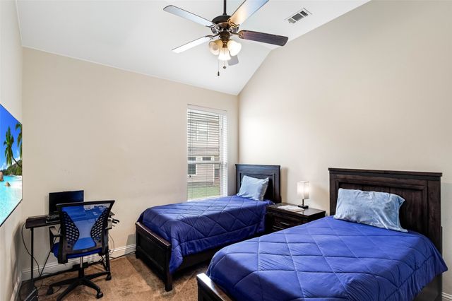 3001 Knightsbridge Lane, Garland, TX 75043