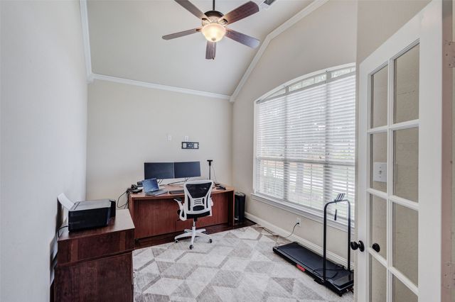 3001 Knightsbridge Lane, Garland, TX 75043