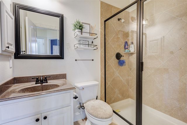 3001 Knightsbridge Lane, Garland, TX 75043