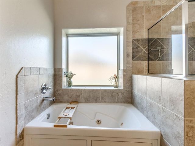 9017 NW 80th Street, Yukon, OK 73099