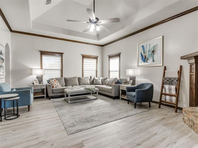 9017 NW 80th Street, Yukon, OK 73099