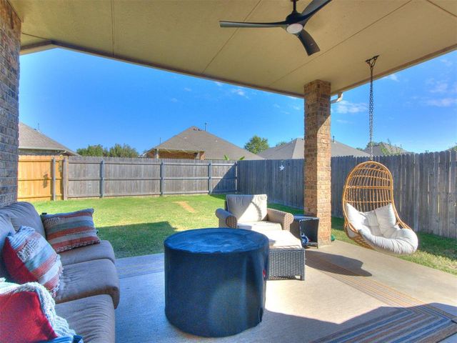 9017 NW 80th Street, Yukon, OK 73099