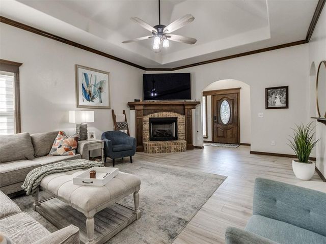 9017 NW 80th Street, Yukon, OK 73099