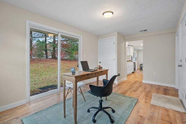 72 Annette Rd, Brockton, MA 02302