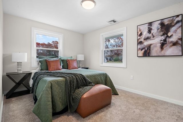 72 Annette Rd, Brockton, MA 02302