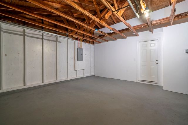 72 Annette Rd, Brockton, MA 02302