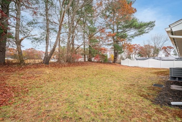 72 Annette Rd, Brockton, MA 02302