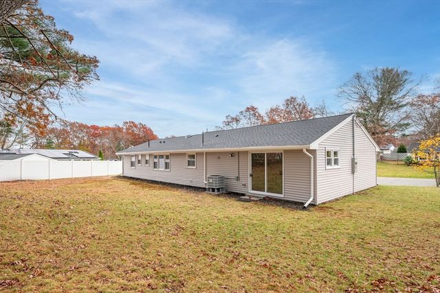 72 Annette Rd, Brockton, MA 02302