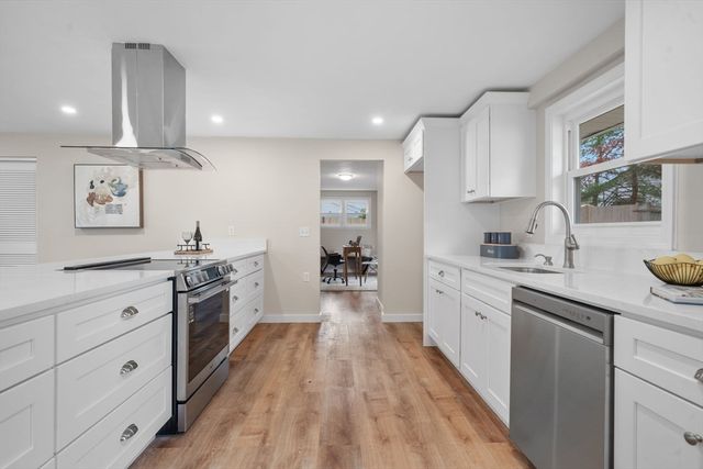 72 Annette Rd, Brockton, MA 02302