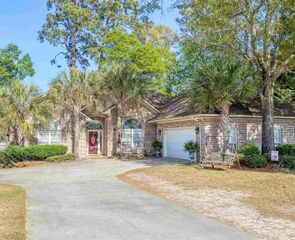 4447 River Rd., Little River, SC 29566