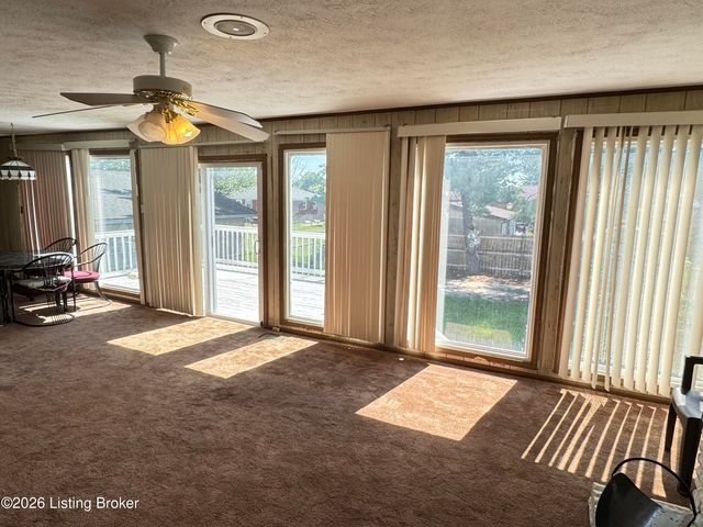 2013 Beech St, Louisville, KY 40210