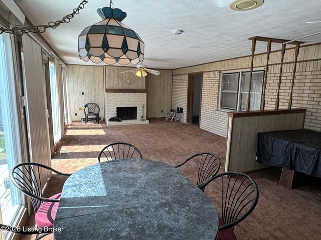 2013 Beech St, Louisville, KY 40210