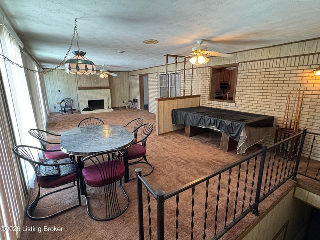 2013 Beech St, Louisville, KY 40210