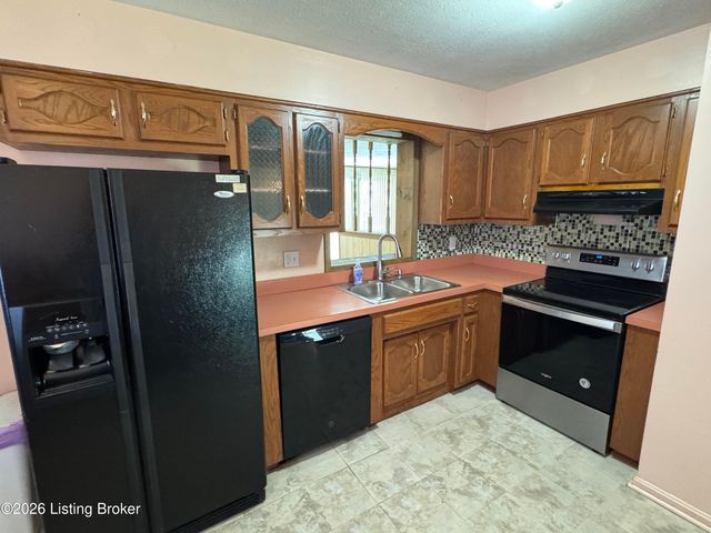 2013 Beech St, Louisville, KY 40210