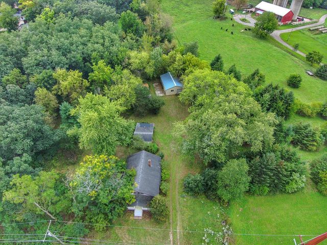 32803 Geneva ROAD, Burlington, WI 53105