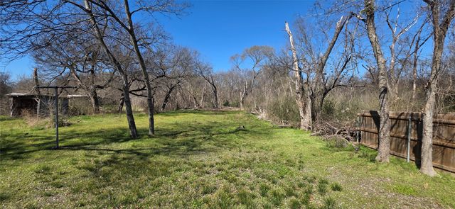 1512 G W Jackson Avenue, Corsicana, TX 75110