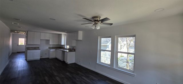 1512 G W Jackson Avenue, Corsicana, TX 75110