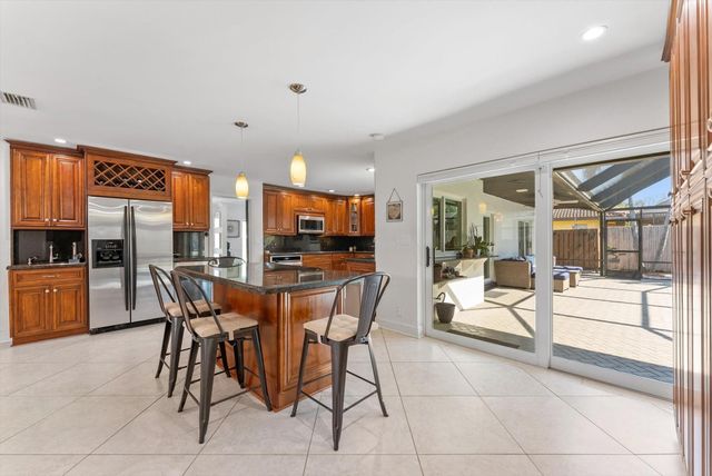 8264 Shadow Wood Boulevard, Coral Springs, FL 33071