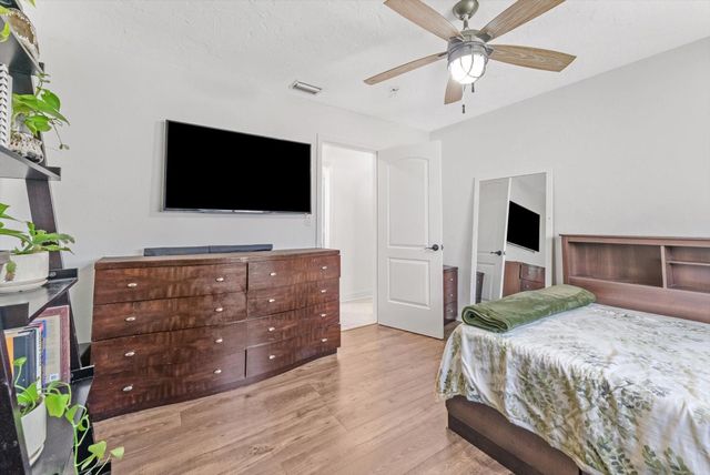 8264 Shadow Wood Boulevard, Coral Springs, FL 33071