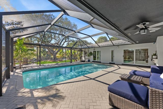 8264 Shadow Wood Boulevard, Coral Springs, FL 33071