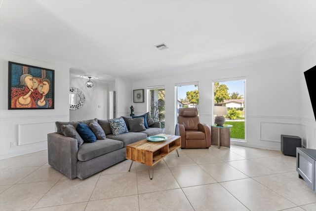 8264 Shadow Wood Boulevard, Coral Springs, FL 33071