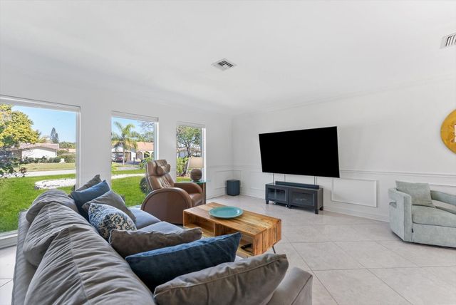 8264 Shadow Wood Boulevard, Coral Springs, FL 33071